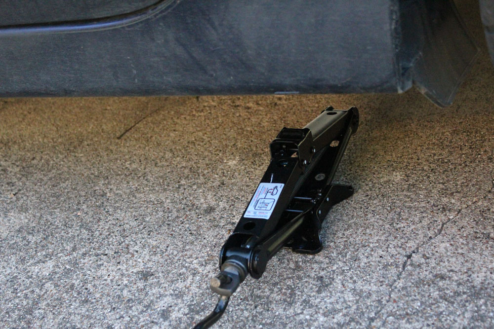 How to Change a Tire - AAMCO Colorado