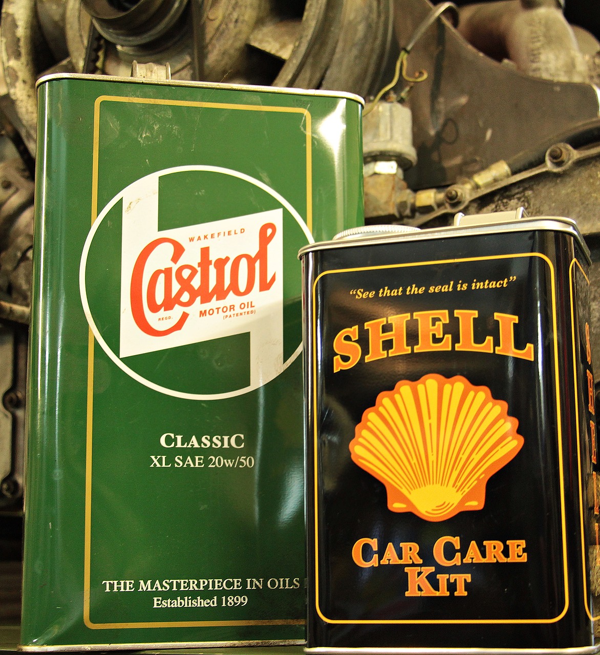 Oil can 